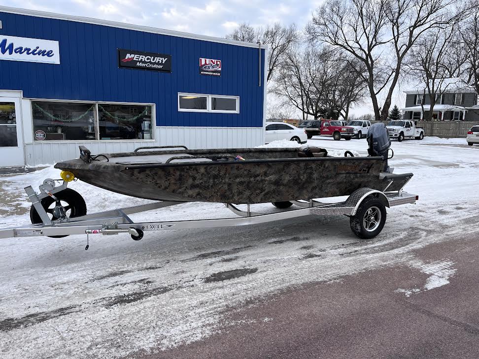 InStock New and Used Models For Sale in Vermillion, SD Mart Marine